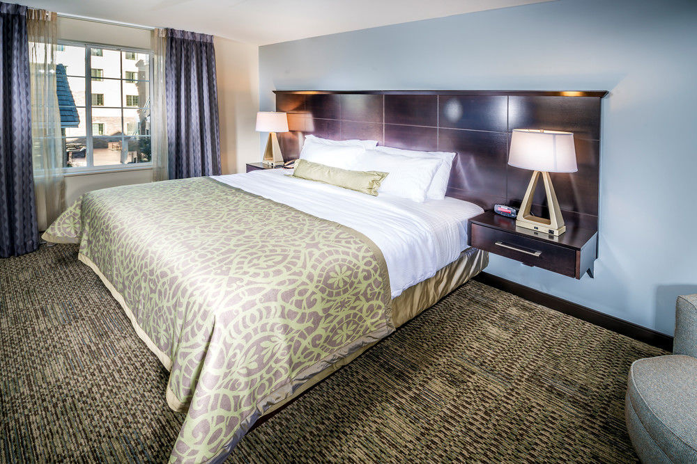Staybridge Suites Corona South By Ihg Eksteriør billede