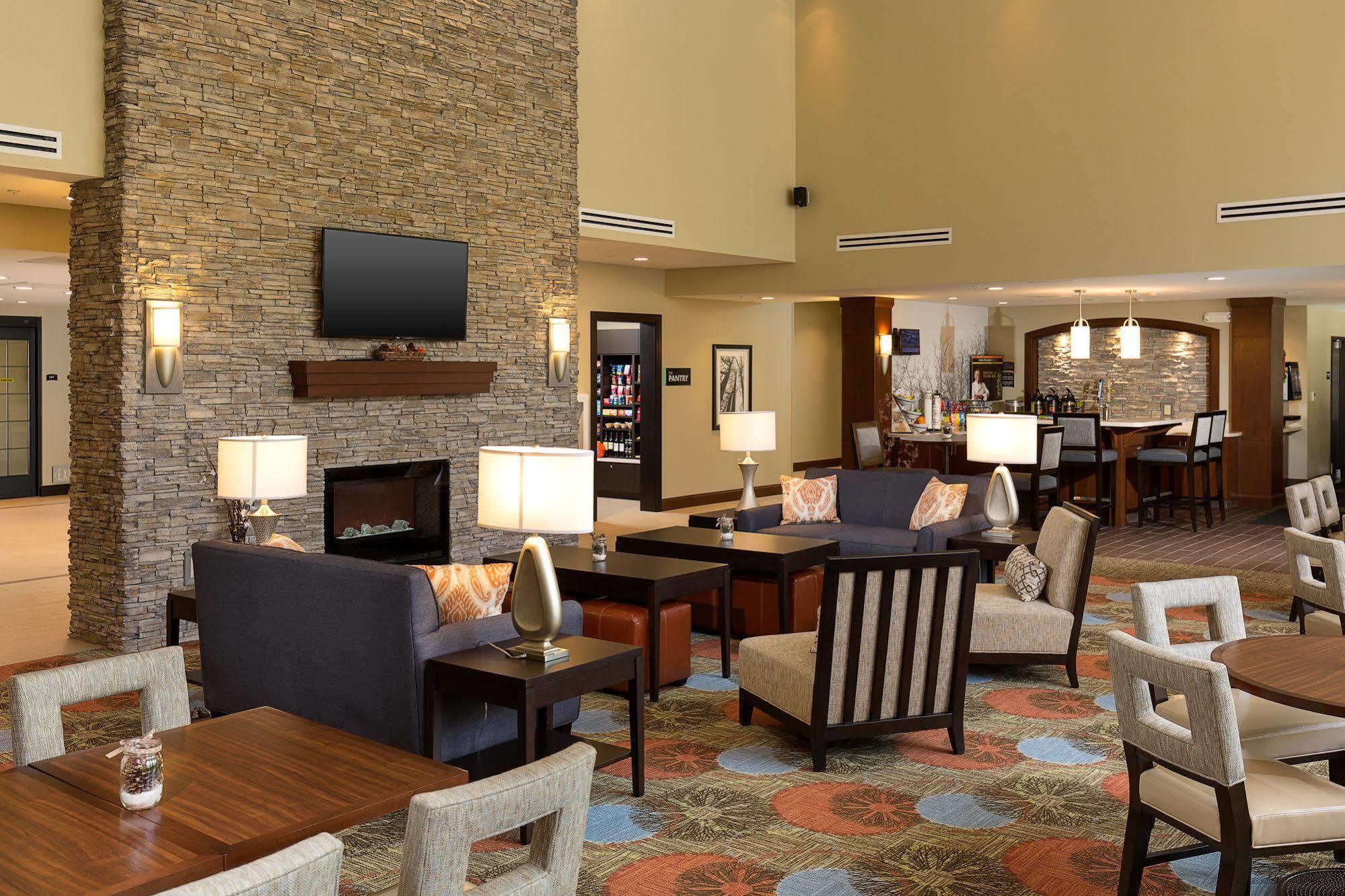 Staybridge Suites Corona South By Ihg Eksteriør billede