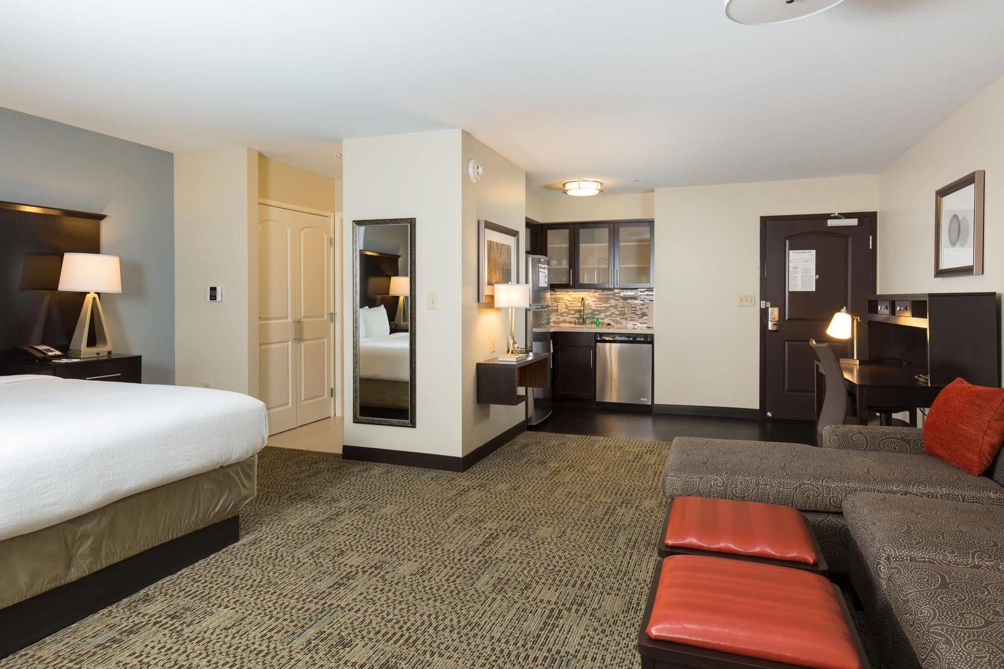 Staybridge Suites Corona South By Ihg Eksteriør billede