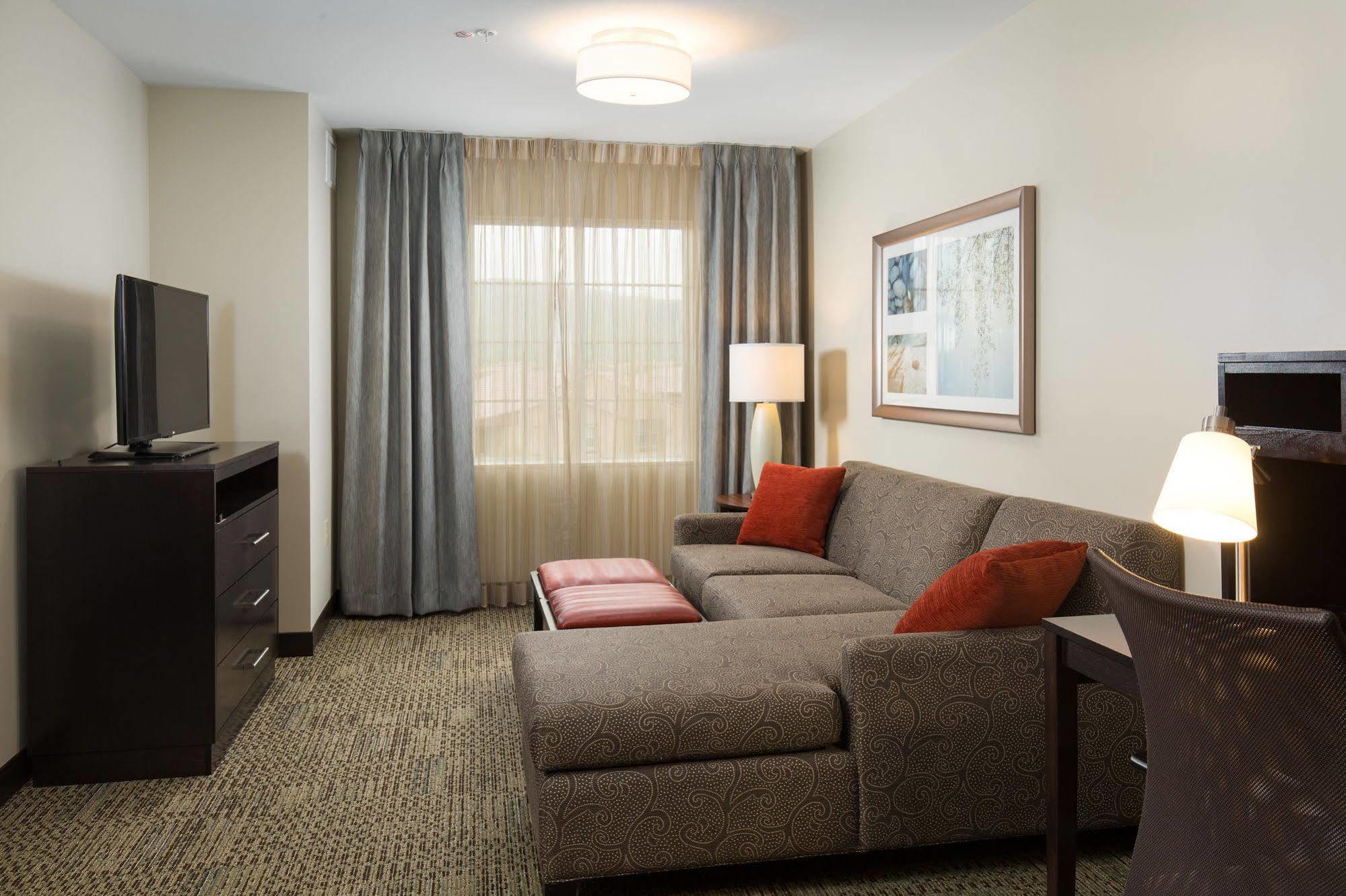 Staybridge Suites Corona South By Ihg Eksteriør billede